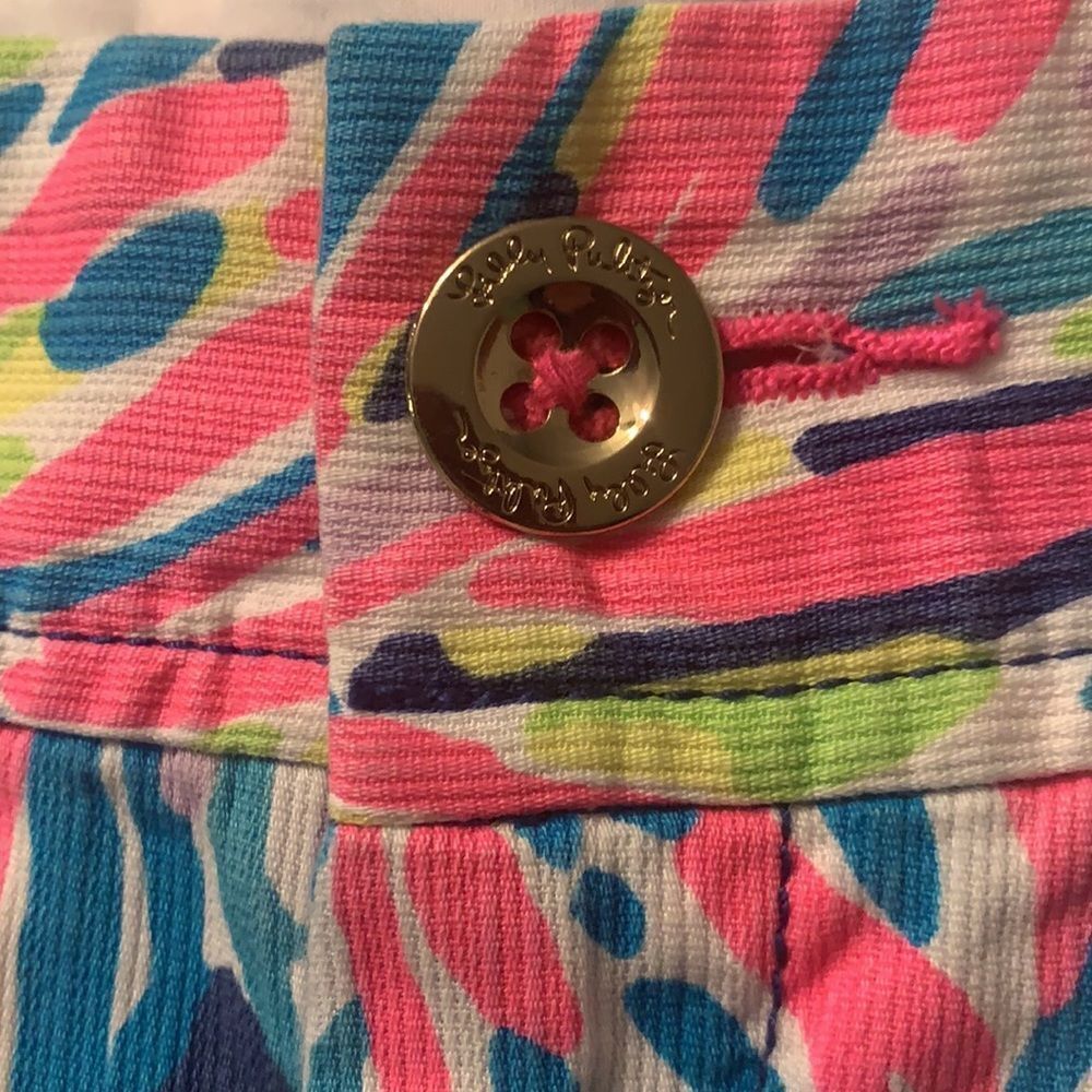 Lilly Pulitzer Walsh Shorts Size 2 Indigo Palm Reader - Picture 3 of 6